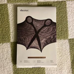 Sheertex Nude Sheer Rip-Resist Tights, Size Small, Color Light Medium (N04)